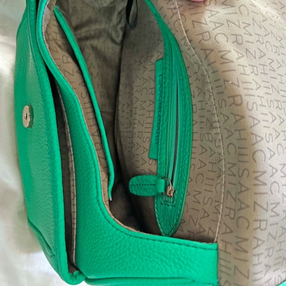 SADDLE BAG, ISAAC MIZRAHI SOFT LEATHER, SHAMROCK GREEN, SHOULDER STRAP, LINED - Picture 11 of 13